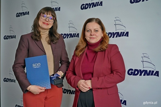 Nowo powołana architekt miasta Gdyni dr inż. arch. Paulina Szewczyk i prezydent Gdyni Aleksandra Kosiorek. Fot. Magdalena Czernek/Gdynia.pl