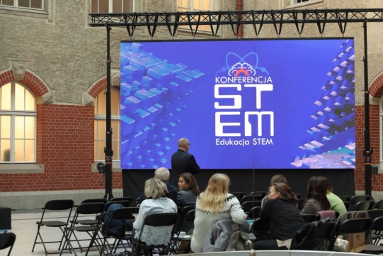 Zdjęcie z konferencji