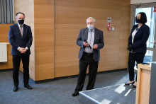 Od lewej - prof. Sławomir Milewski, prof. Tadeusz Połoński, prof. Agata Kot-Wasik