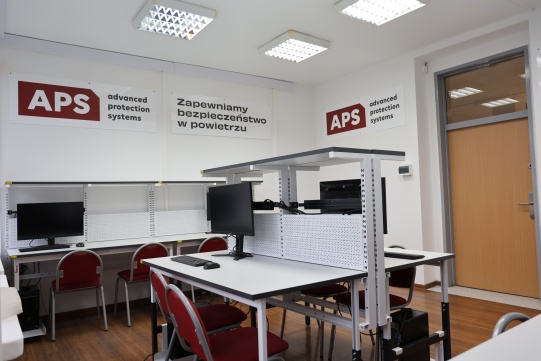 WETI, laboratorium, międzykatedralne