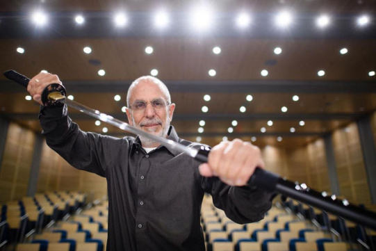 Professor Robert J. Cava