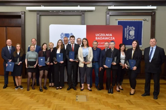 Dyplom roku - autorzy najlepszych prac nagrodzeni