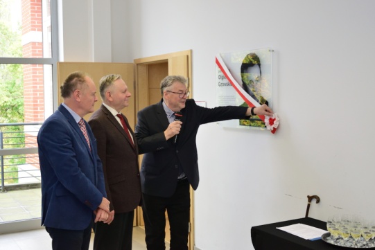 Prorektor ds. nauki, Dziekan Wydziału FTiMS, Dyrektor Instytutu NiIM