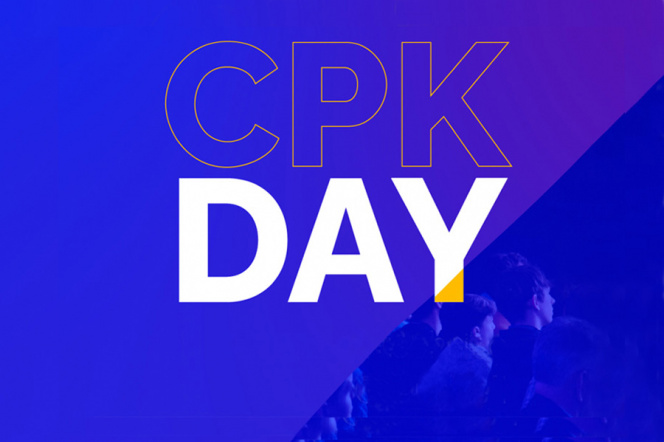 grafika CPK Day - napis na niebieskim tle