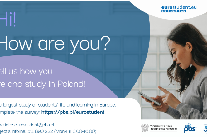 student filling in the survey on the phone