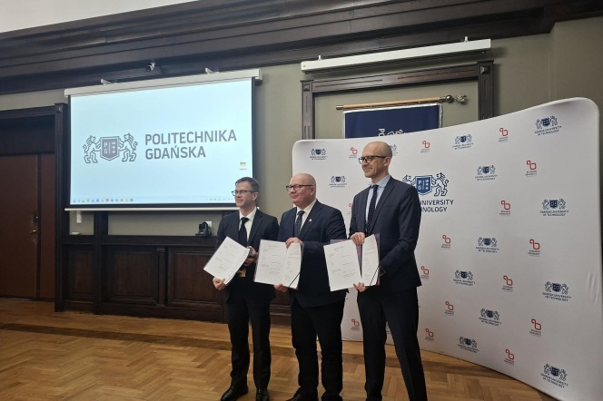 signing the agreement