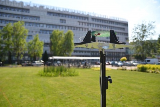 antenna components for wireless embedded systems enriched with artificial intelligence