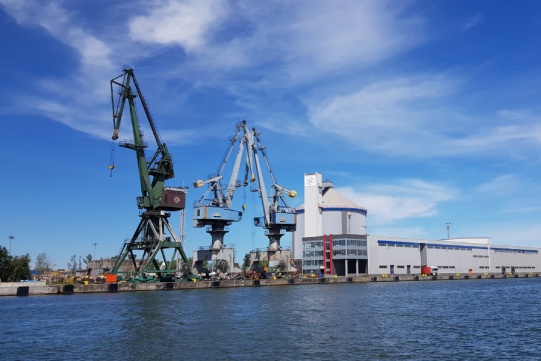 na zdjęciu statek towarowy na Morzu Bałtyckim 