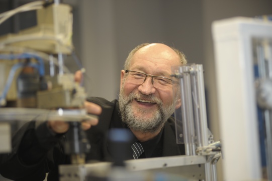 prof. Krzysztof Kluszczyński 