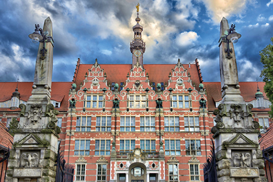 zdjęcie gmachu głównego PG