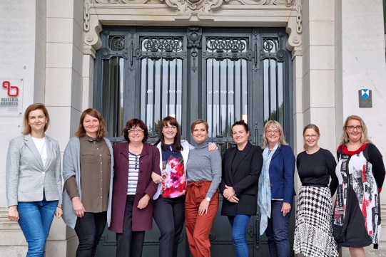 In the picture, from left: Tatiana Ilczyszyn (Office of Integrated Development Program of Gdańsk Tech), Joanna Ziobro (Personnel Department), Jitka Svobodová (CTU), Agnieszka Lendzion (Quality Management Office), Jaroslava Merunková (CTU), Marta Jankowska (Quality Management Office), Renata Downar-Zapolska (Projects Office), Agnieszka Cholewińska (Quality Management Office), Monika Bizewska (Office of Open Gdańsk Tech).