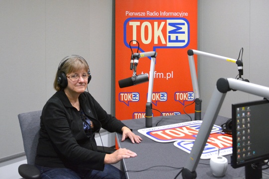 Prof. Maria Gazda w studiu radia TOK FM