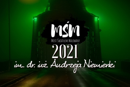 Zielone tło a na nim napis: Most światłem malowany 2021 