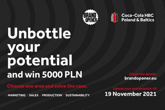 Na zdjęciu na czarnym tle znajduje się napisana białymi literami informacja o konkursie.