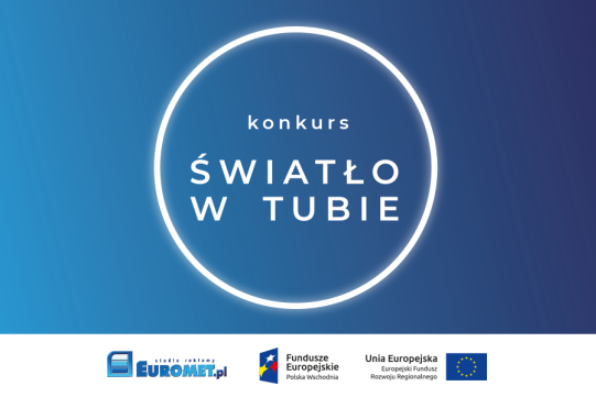 Na zdjęciu na granatowym tle znajduje się informacja o konkursie.