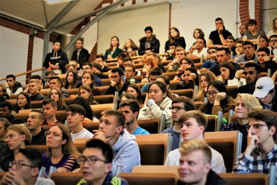 studenci