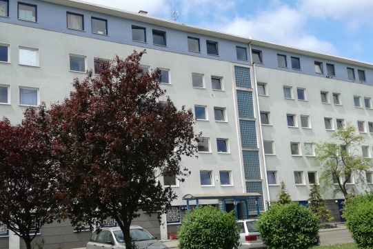 zdjęcie przedstawia budynek Domu Studenckiego nr 11 na ulicy Chodkiewicza.