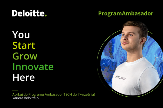 Na plakacie, na czarnym tle widnieje zdjęcie młodego człowieka w białej koszulce z napisem Ambasador oraz link do rekrutacji do Programu Ambasador Deloitte