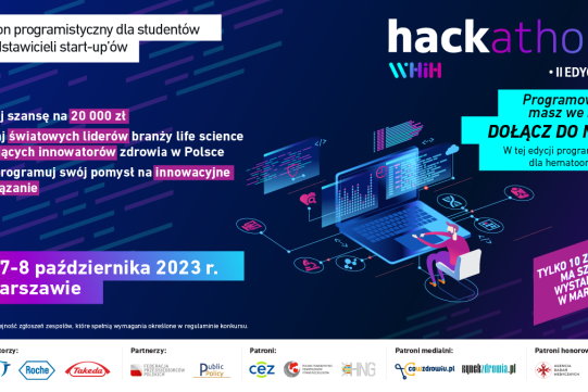 Na plakacie, na czarnym le widnieje rysunek młodego mężczyzny siedzącego przed laptopem  oraz informacje na temat wydarzenia oraz logotypy organizatorów, partnerów, patronów, patronów medialnych i patronów honorowych