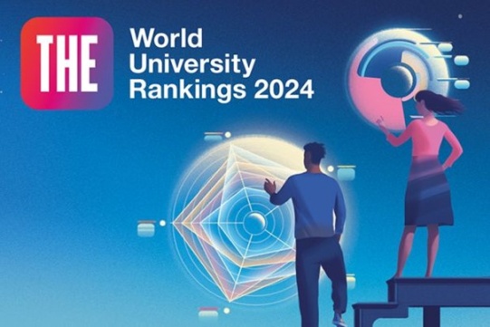 Logo THE World University Rankings. Mężczyzna i kobieta patrzą w dal na koliste grafiki na niebie