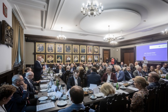 Sala Senatu PG pełna gości