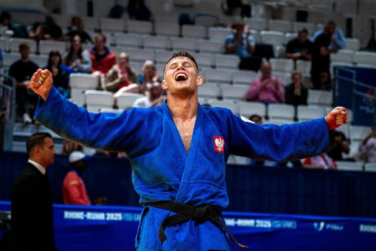 Judoka Michał Jędrzejewski złotym medalistą na Uniwersjadzie 2025 w kategorii do 100 kg. Fot. materiały Akademickiego Związku Sportowego