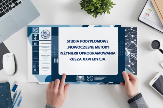 Na zdjęciu informacja o studiach
