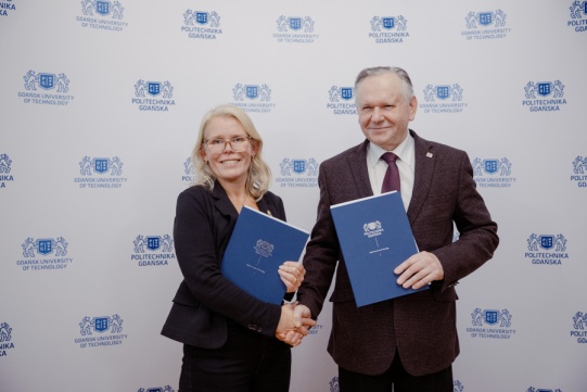 Vanja Lindberg, zastępca kanclerza BTH oraz prof. Józef Sienkiewicz, prorektor ds. współpracy. Fot. Bartosz Bańka/PG