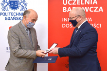 Prof. Romuald Szymkiewicz i prof. Krzysztof Wilde, rektor PG. Fot. Krzysztof Krzemepek