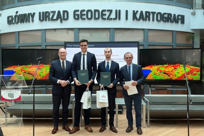 Gdańscy_studenci_odebrali_dyplomy_1