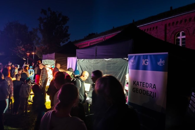 Katedra Geodezji WILiŚ PG podczas 17. Nocnego Podglądania Wszechświata