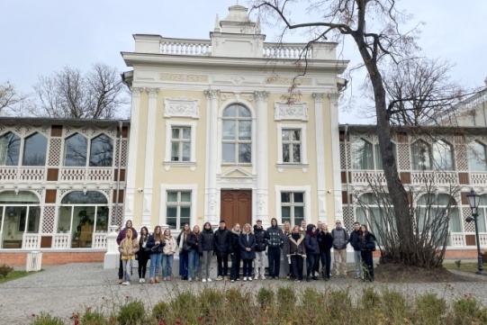 Studenci WILiŚ odwiedzili Dom Zdrojowy w Brzeźnie
