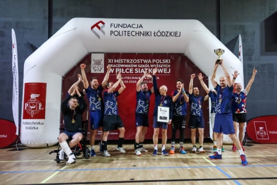 Pracownicy WILiŚ mistrzami Polski w siatkówce