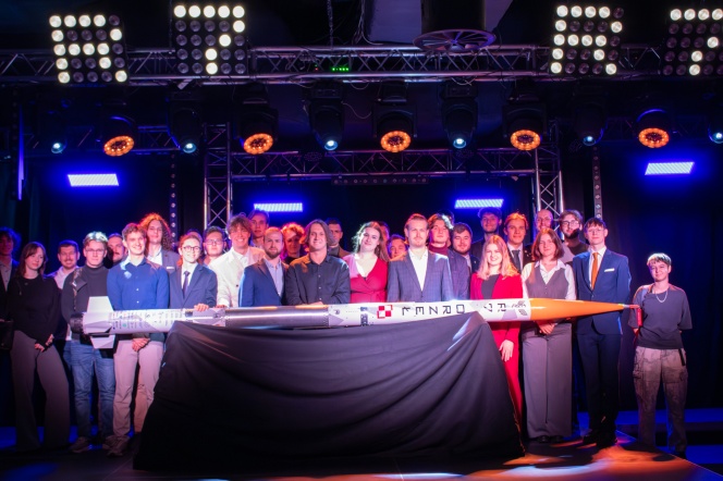 "Orzeł" poleci w  kosmos. Zespół SimBa zaprezentował najnowszą rakietę