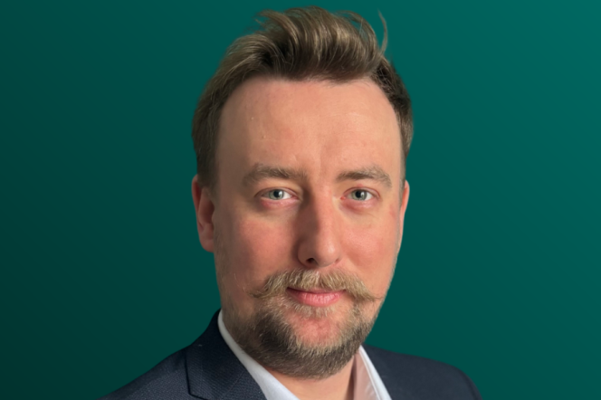 Nz. Radosław Kołodziejczak, absolwent WIMiO