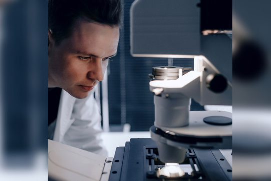 Dr inż. Michał Bartmański