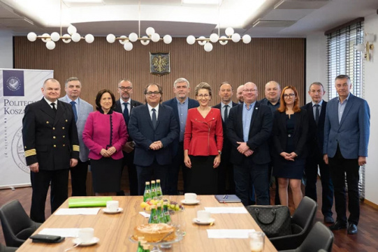 Uczelnie pomorskie wspierają rozwój morskiej energetyki wiatrowej