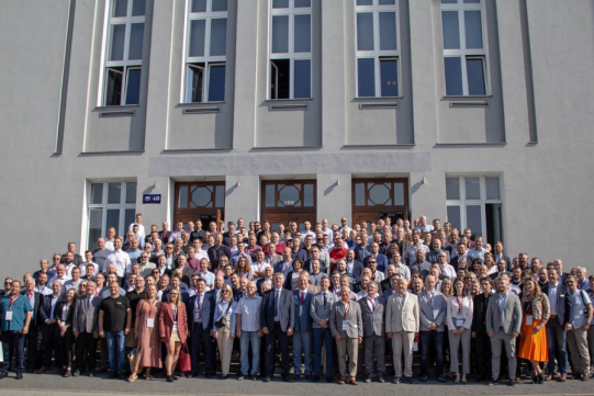 Uczestnicy XXVI Spotkania Spawalników Wybrzeża i XXIV Pomorskiego Sympozjum Spawalnictwa