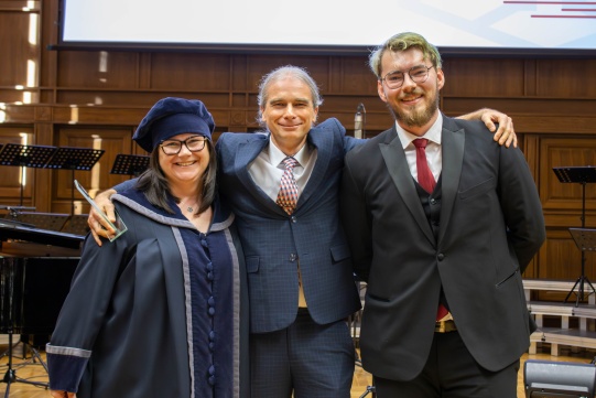 Nz. dr inż. Paulina Strąkowska, prodziekan ds. studenckich; dr hab. inż. Dariusz Fydrych, prof. PG; Patryk Kowalski, WRS WIMiO 