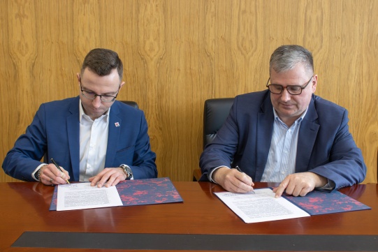 NAVA dołącza do partnerów WIMiO w ramach nowego kierunku studiów