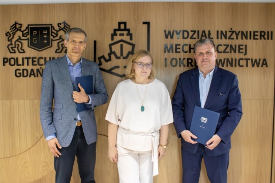 Nauka i przemysł dla lepszej jakości kształcenia. Kolejny etap współpracy WIMiO z Base Group
