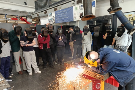 Spawalnictwo z bliska. Uczniowie ze Świecia odwiedzili WIMiO