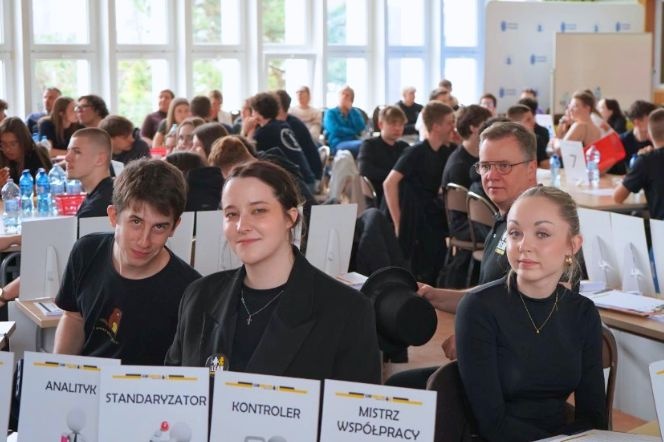 Michał Boszke, Julia Nowak, Zuzanna Ciara - studenci WZiE