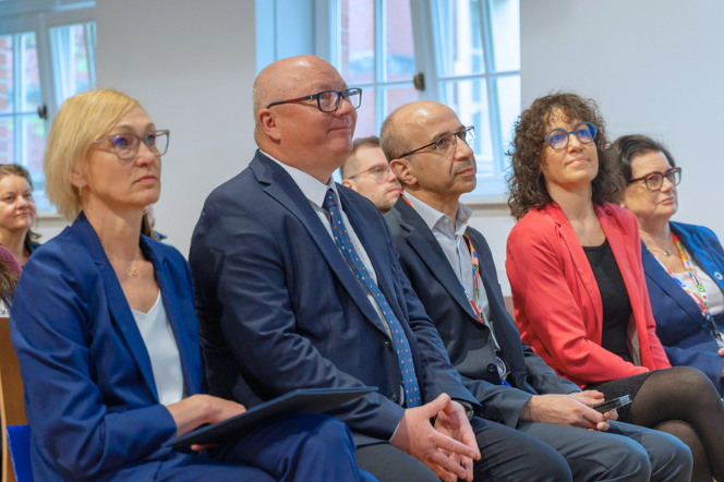 Dziekan WZiE prof. Małgorzata Gawrycka i Rektor PG prof. Krzysztof Wilde